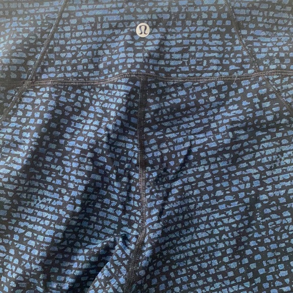 Lululemon leggings - Picture 2 of 4